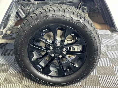 Certified 2021 Jeep Gladiator Overland AWD/4WD image 50