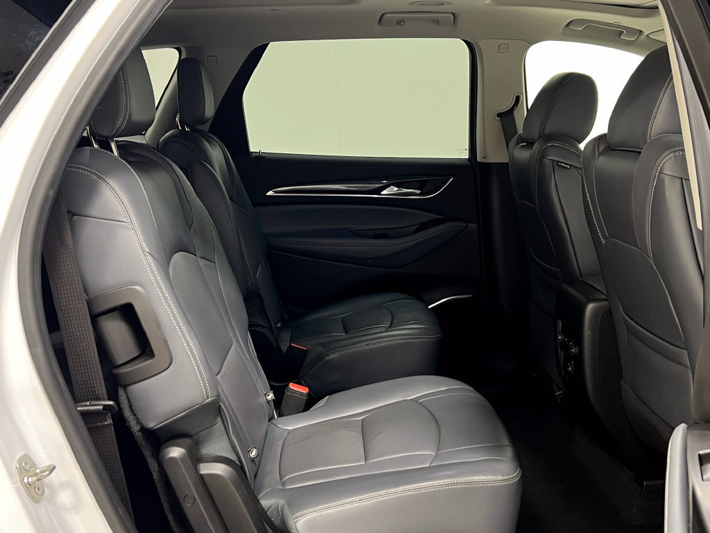Used 2018 Buick Enclave Essence AWD/4WD image 36