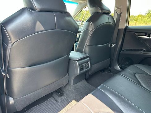 Used 2018 Toyota Camry XSE FWD image 22