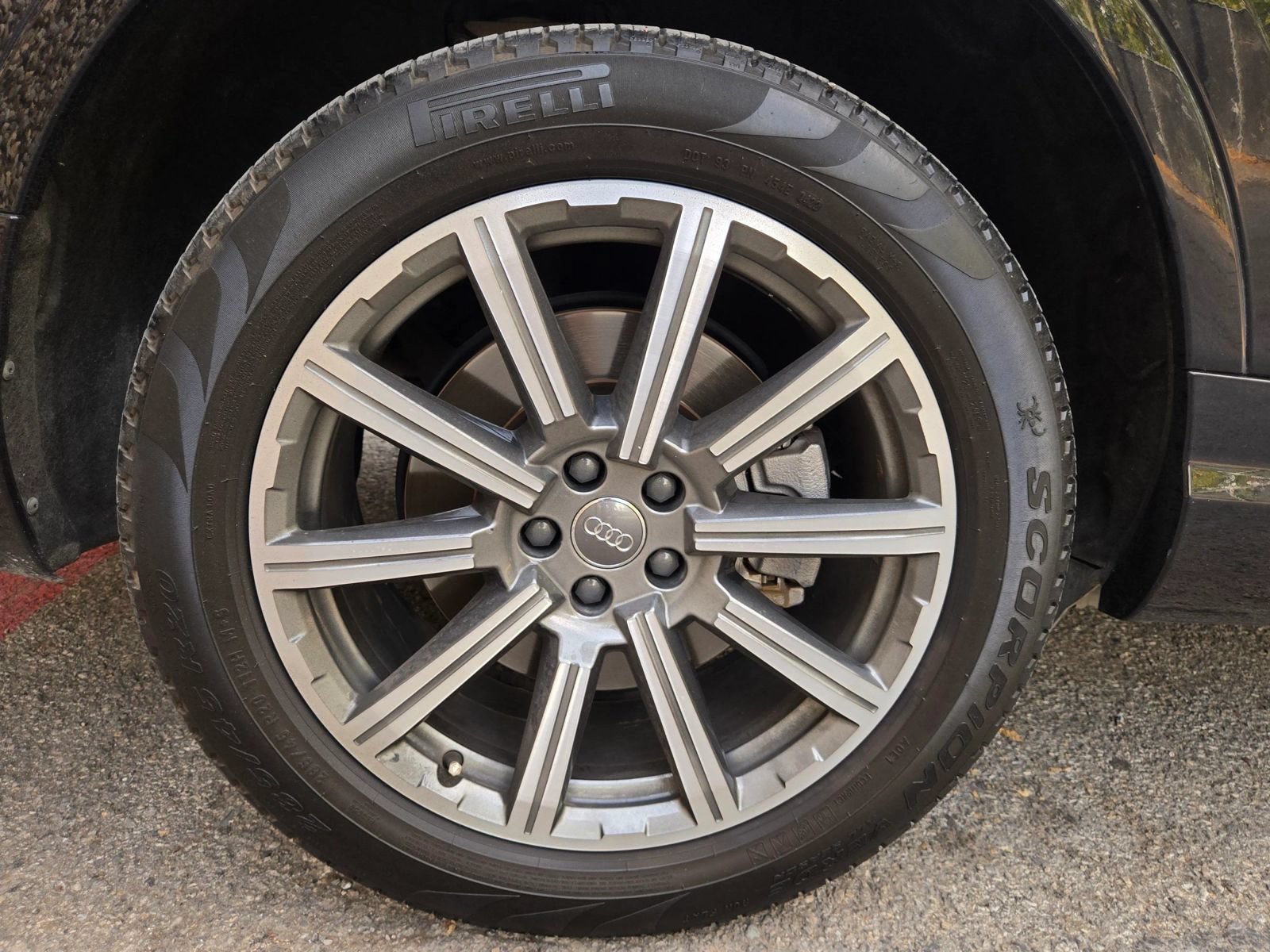 Used 2019 Audi Q7 2.0T Premium Plus w/ Premium Plus Package AWD/4WD image 29