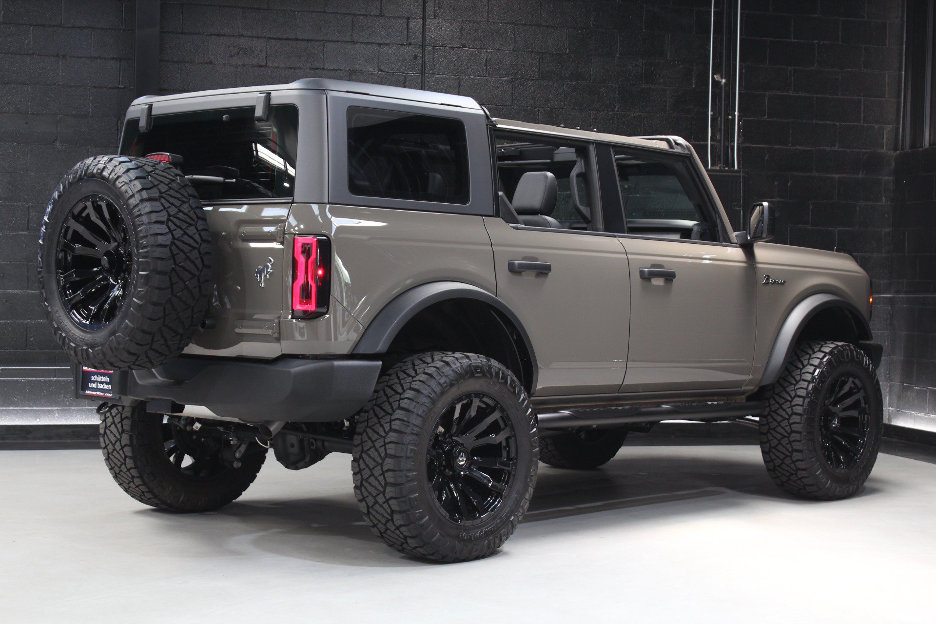 Used 2025 Ford Bronco 4-Door AWD/4WD image 67
