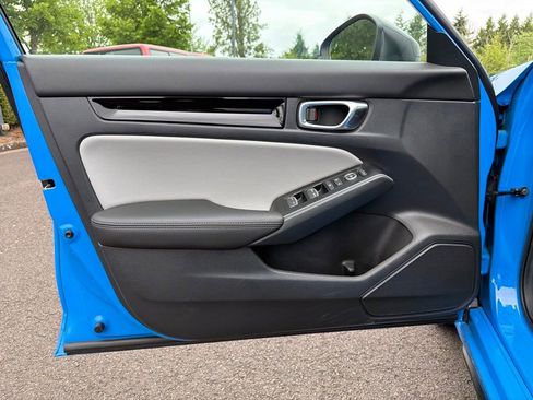 Used 2025 Honda Civic Sport Touring image 12