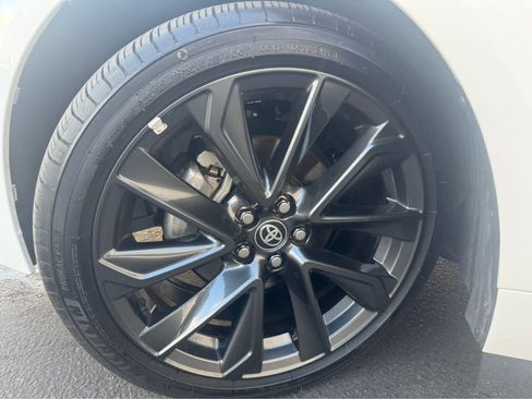 Used 2024 Toyota Corolla SE image 8