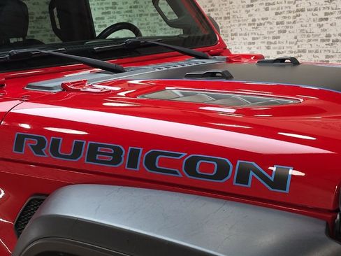 Used 2022 Jeep Wrangler Unlimited Rubicon 4xe w/ Cold Weather Group image 10