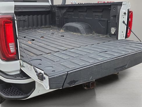 Used 2022 GMC Sierra 2500 AT4 w/ AT4 Preferred Package AWD/4WD image 9