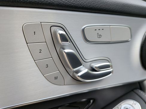 Used 2022 Mercedes-Benz GLC 300 image 26