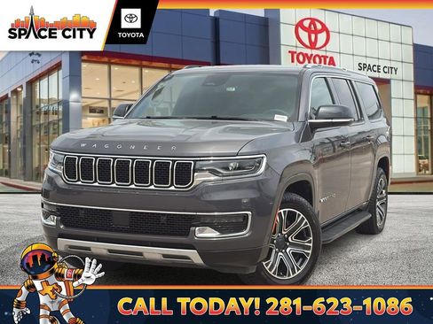 Used 2024 Jeep Wagoneer L Series II RWD image 1