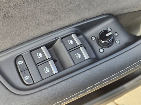 Used 2024 Audi SQ8 Prestige image 30