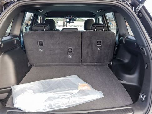 New 2025 Jeep Grand Cherokee Laredo w/ Luxury Tech Group I image 26