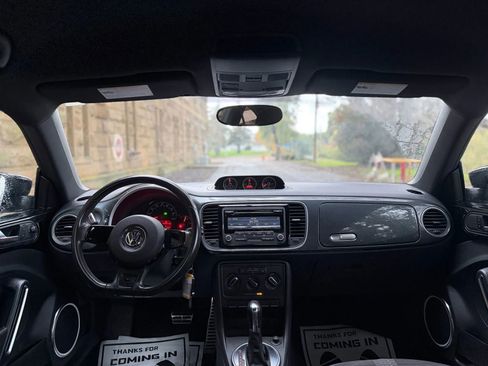 Used 2012 Volkswagen Beetle Turbo image 19