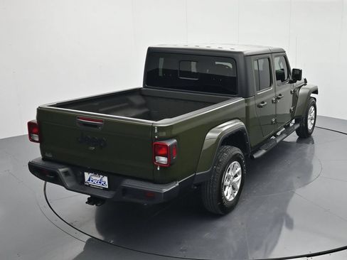 Used 2023 Jeep Gladiator Sport AWD/4WD image 33