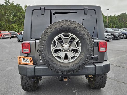 Used 2014 Jeep Wrangler Unlimited Rubicon w/ Connectivity Group image 10