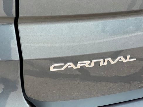 Used 2024 Kia Carnival SX FWD image 28