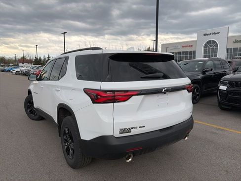 Used 2023 Chevrolet Traverse LT w/ Midnight/Sport Edition AWD/4WD image 3