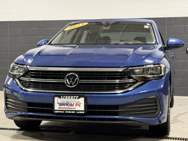 Used 2023 Volkswagen Jetta SE FWD image 32