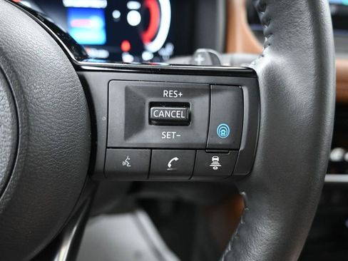 Used 2024 Nissan Rogue Platinum w/ Platinum Premium Package AWD/4WD image 25