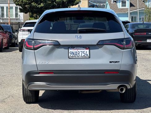 Certified 2025 Honda HR-V Sport image 5