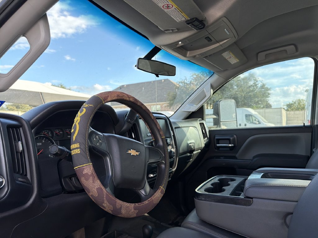 Used 2016 Chevrolet Silverado 3500 W/T AWD/4WD image 6