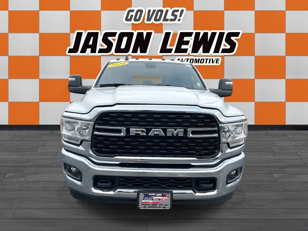 Used 2024 RAM 3500 Big Horn AWD/4WD image 9