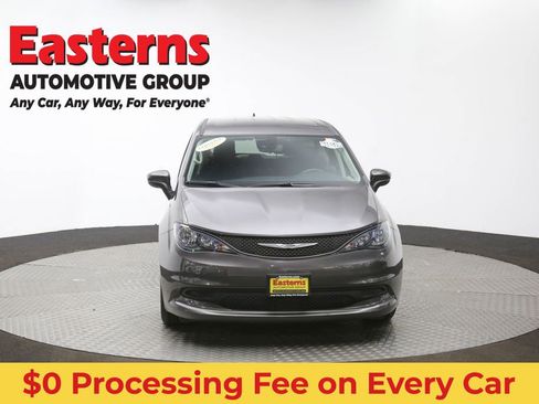 Used 2023 Chrysler Voyager LX FWD image 51
