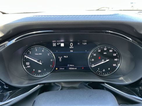 Used 2023 Buick Envision Avenir AWD/4WD image 17