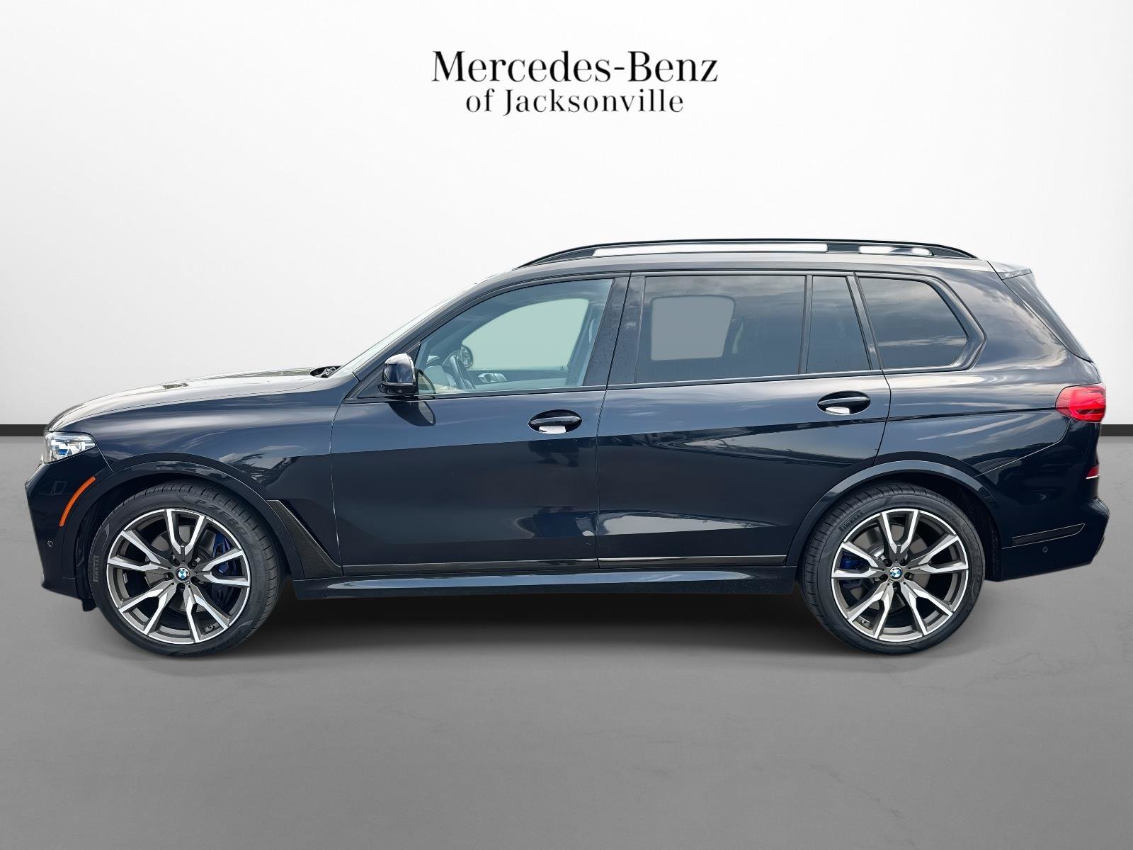 Used 2021 BMW X7 M50i w/ Dynamic Handling Package AWD/4WD image 6