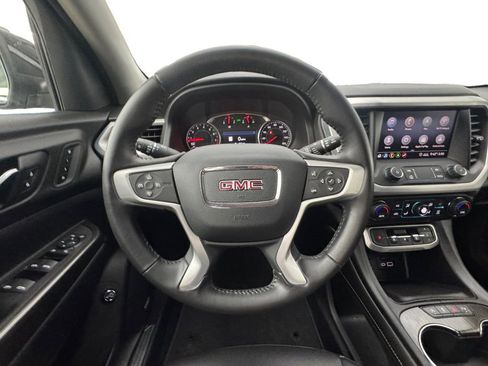 Used 2020 GMC Acadia SLT w/ Premium Package image 13