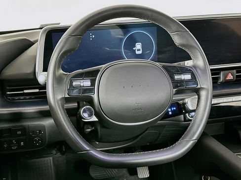 Used 2024 Hyundai Ioniq 6 SE image 18