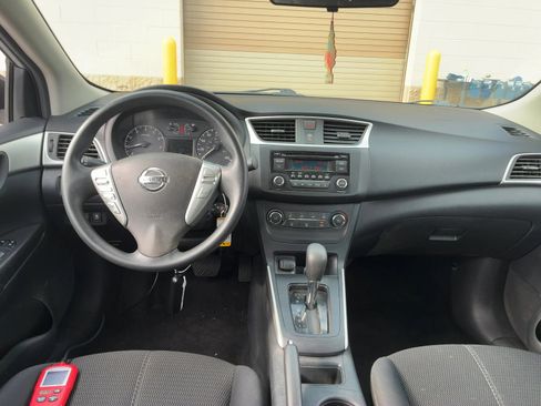 Used 2017 Nissan Sentra S image 6