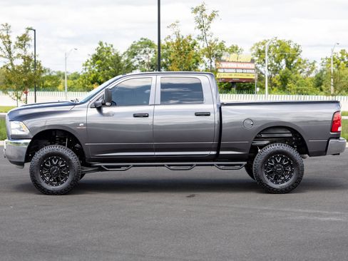 Used 2018 RAM 2500 Tradesman w/ Chrome Appearance Group AWD/4WD image 17