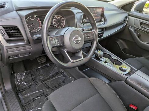 Used 2024 Nissan Rogue S AWD/4WD image 10