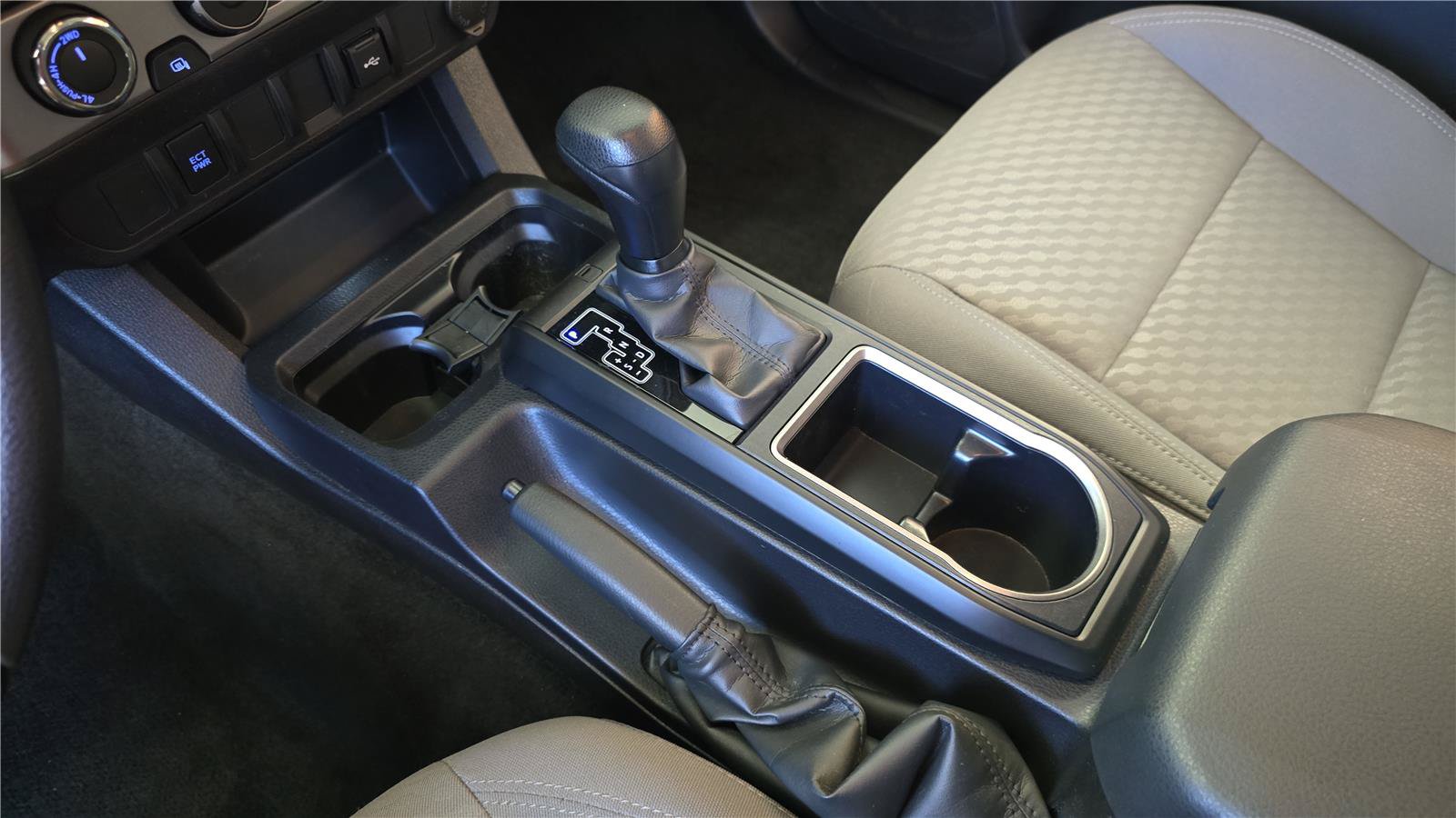 Used 2023 Toyota Tacoma SR AWD/4WD image 22
