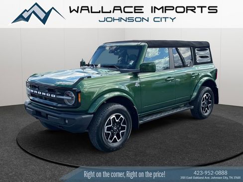 Used 2024 Ford Bronco Outer Banks image 2