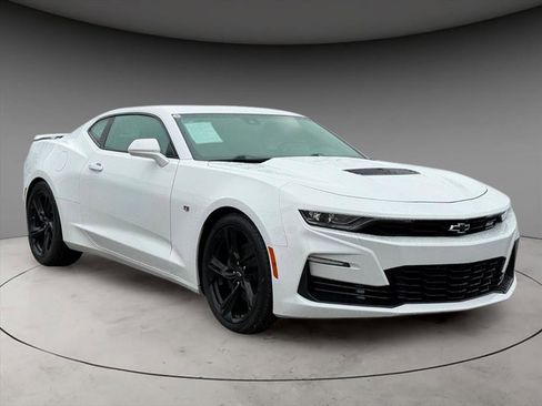 Used 2020 Chevrolet Camaro SS image 1