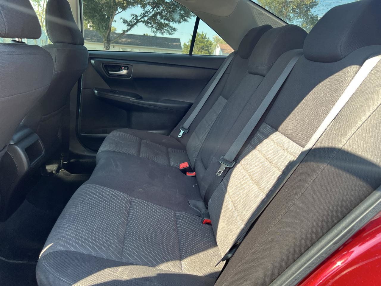 Used 2017 Toyota Camry LE FWD image 26
