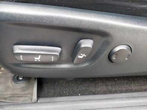 Used 2019 Toyota 4Runner SR5 AWD/4WD image 20