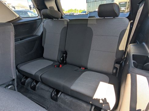 Used 2018 Chevrolet Traverse LS FWD image 15