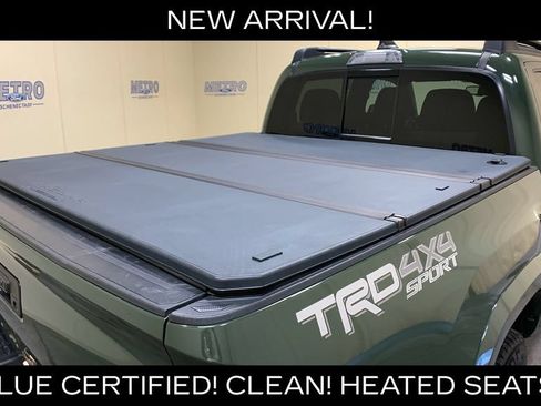 Used 2021 Toyota Tacoma TRD Sport w/ Technology Package AWD/4WD image 17