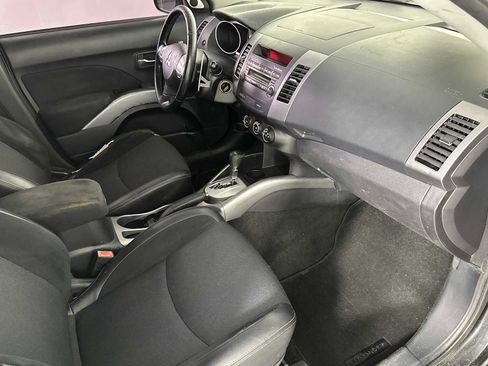 Used 2009 Mitsubishi Outlander SE image 23