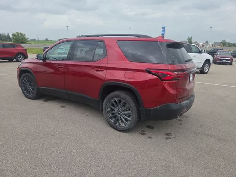 Used 2022 Chevrolet Traverse RS w/ LPO, Floor Liner Package AWD/4WD image 11