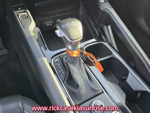 Used 2024 Kia Telluride S image 10