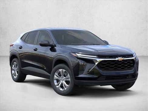 New 2026 Chevrolet Trax LS image 7