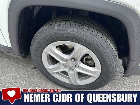 Used 2024 Jeep Compass Sport AWD/4WD image 10
