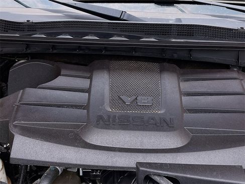 Used 2021 Nissan Titan Platinum Reserve w/ Moonroof Package image 31