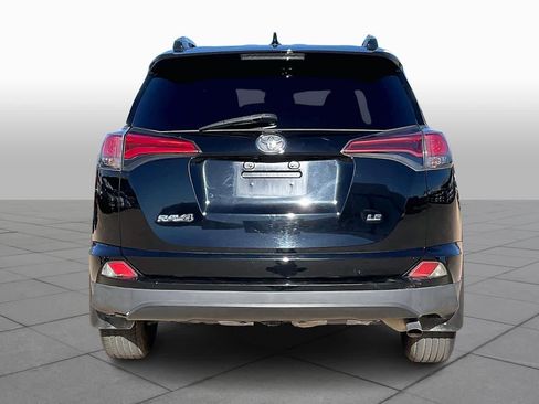 Used 2017 Toyota RAV4 LE image 5