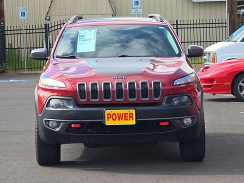 Used 2015 Jeep Cherokee Trailhawk w/ Comfort/Convenience Group AWD/4WD image 9
