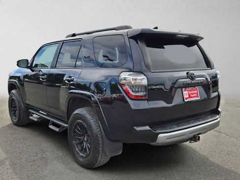 Certified 2022 Toyota 4Runner TRD Off-Road Premium AWD/4WD image 6