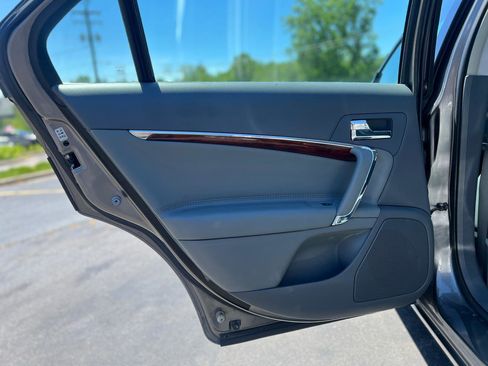 Used 2010 Lincoln MKZ FWD image 29