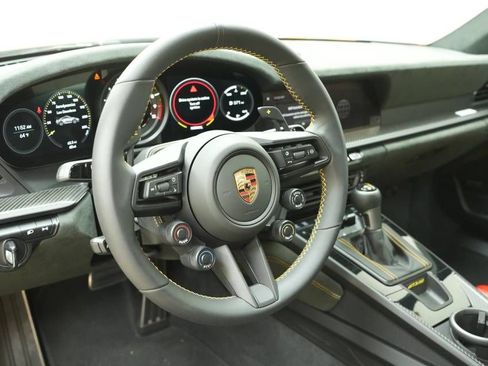 Certified 2024 Porsche 911 GT3 RS RWD image 4