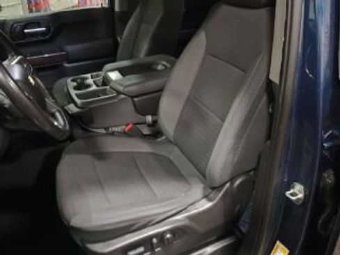 Used 2022 Chevrolet Silverado 1500 LT w/ Z71 Off-Road Package image 5